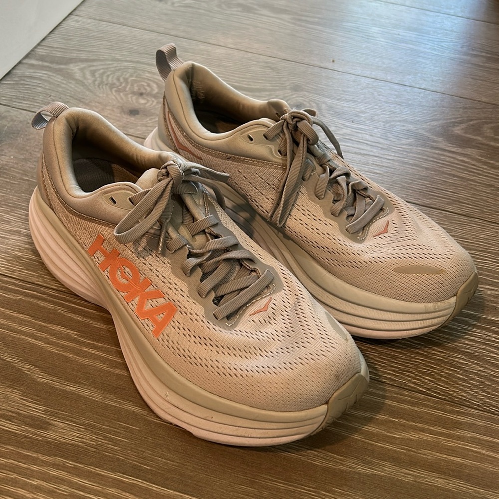 HOKA ONE ONE BONDI 8 SNEAKERS